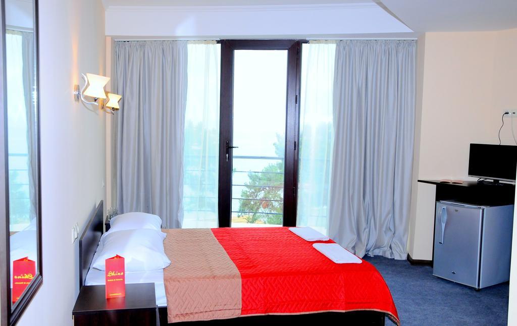 Hôtel Shine In Kobuleti Chambre photo