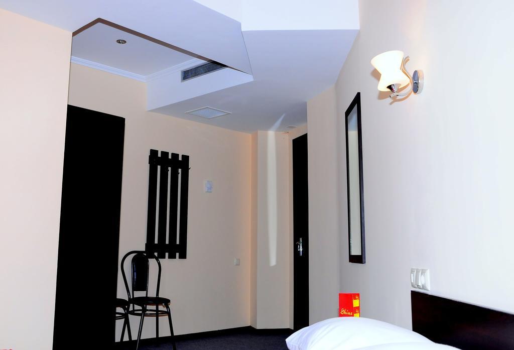 Hôtel Shine In Kobuleti Chambre photo